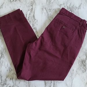 gap slim city khakis size 8